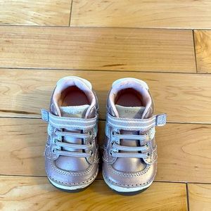 Baby shoes (walker)